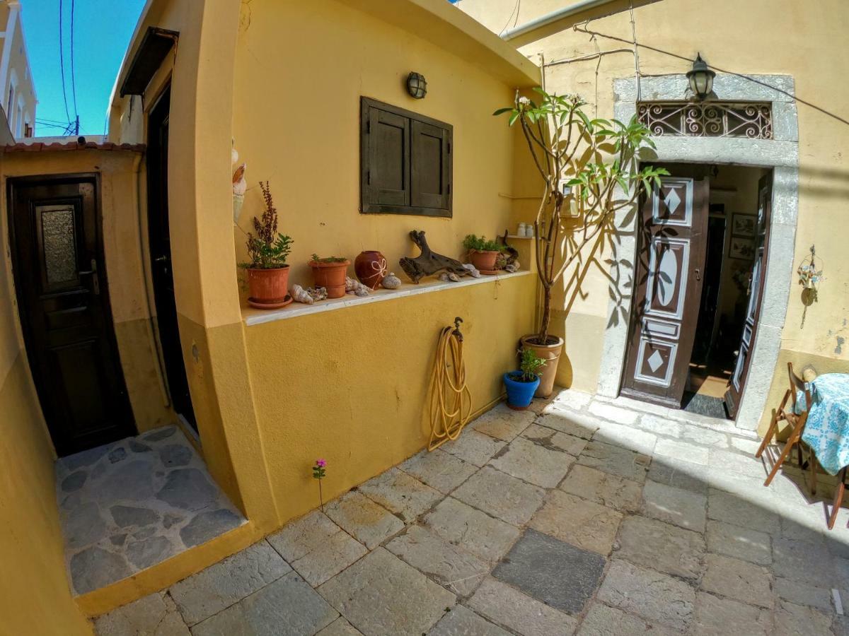 Moschos Mansion Vila Simi Exterior foto